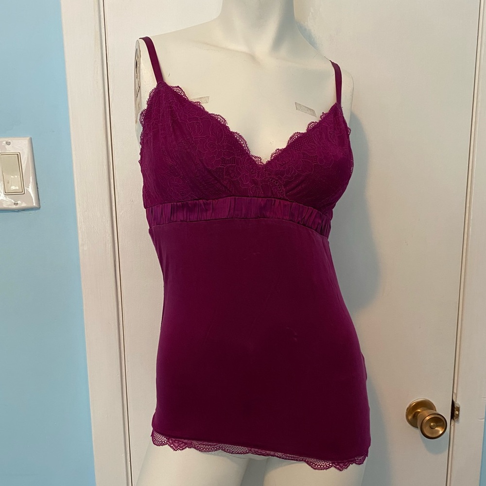 ❤️ Burgundy lace camisole